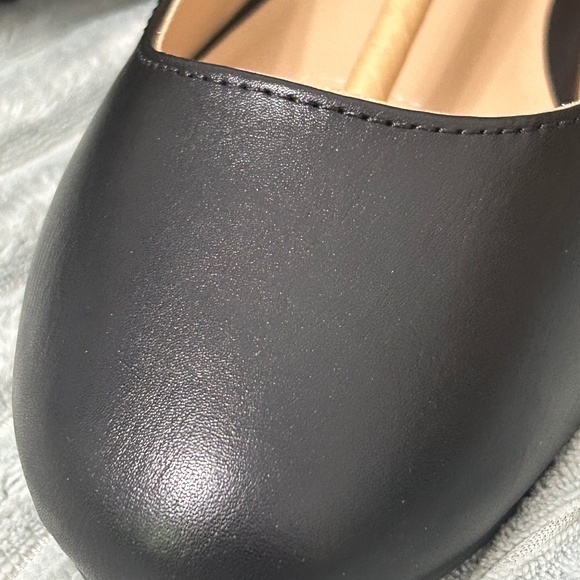 Black Kitten Heels With Adjustable Buckle - Picture 3 of 10